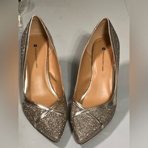 Metropolitan View Silvery High Heels Size 10